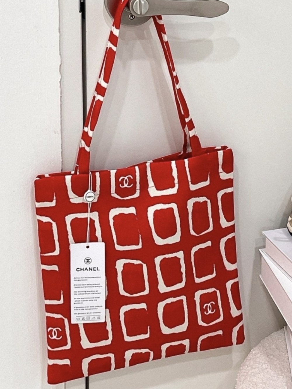 Beauty GWP Red Canvas Tote with White Square Pattern NEW NWT